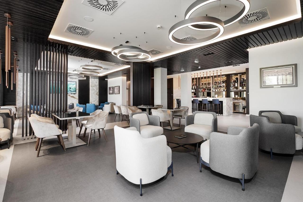Hotel Srbija Lux Stara Pazova Exteriér fotografie